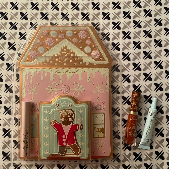 Too Faced 2019 Holiday Makeup - Picture 5 of 6